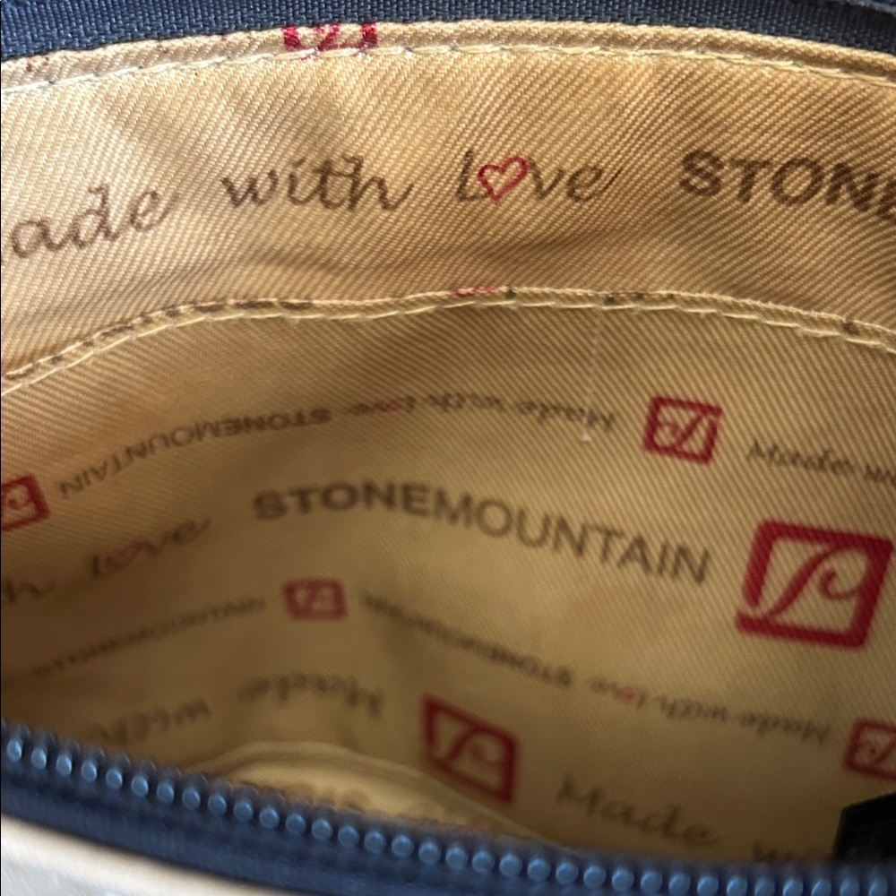 Stone Mountain Accessories Navy and Cream Crossbody Bag - Picture 6 of 7